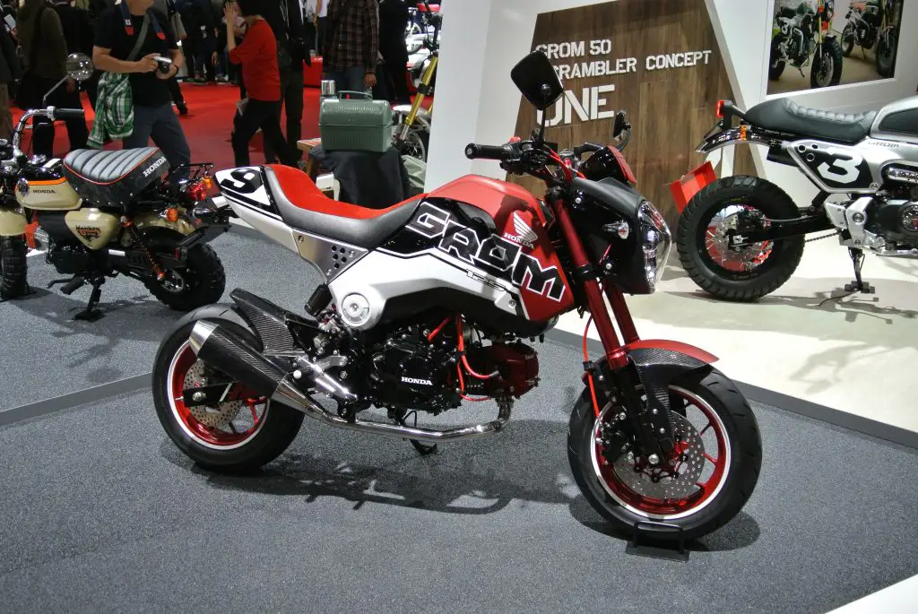 Honda Grom as one of the good motorcycle for novices.