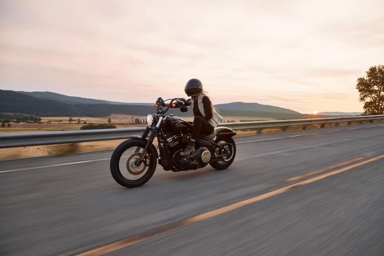 Choosing the Best Motorcycle is the first step when learning to ride a motorcycle. 